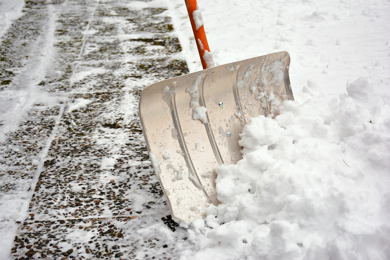 Schneeschaufel